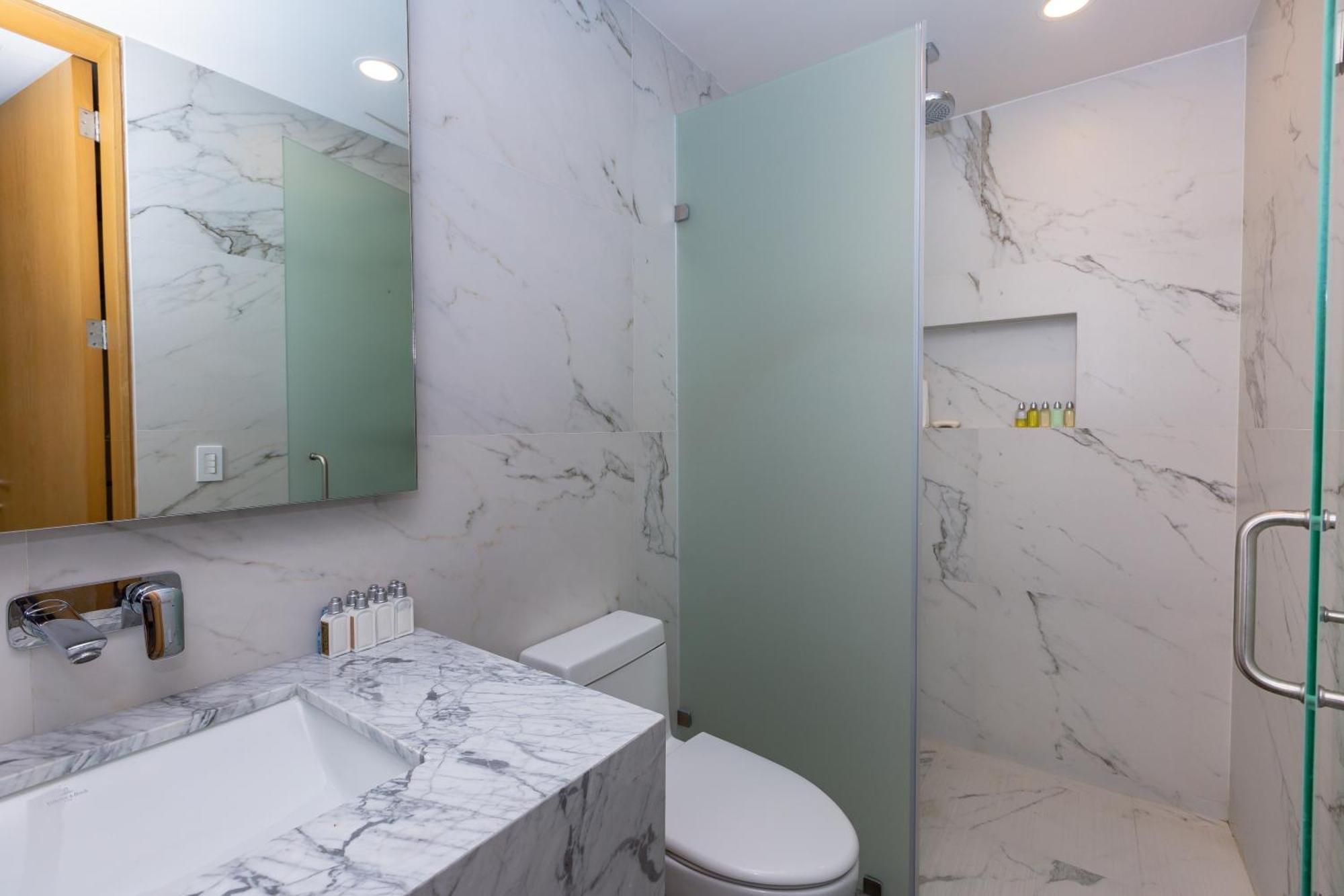 Ocean View Condo - Beach, Pool & Jacuzzi! 坎昆 外观 照片